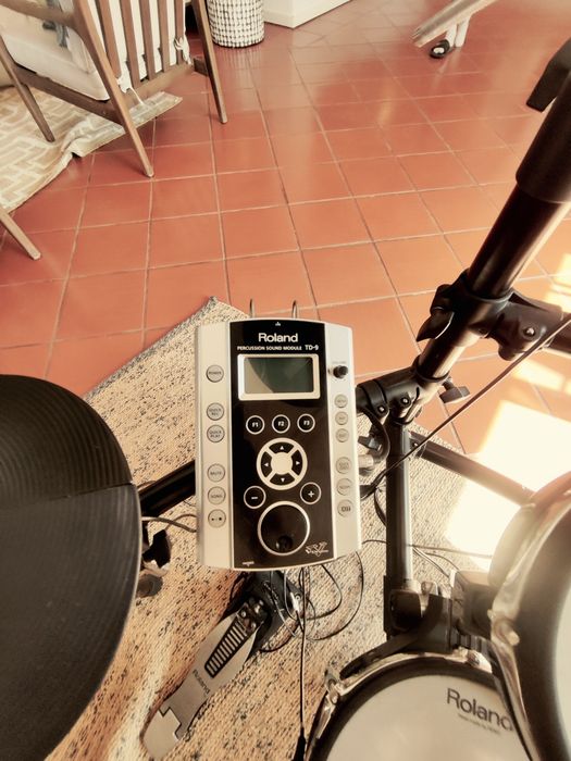 Roland td-9 v-tour  drum kit