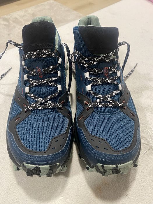 Sapatilhas trail novas