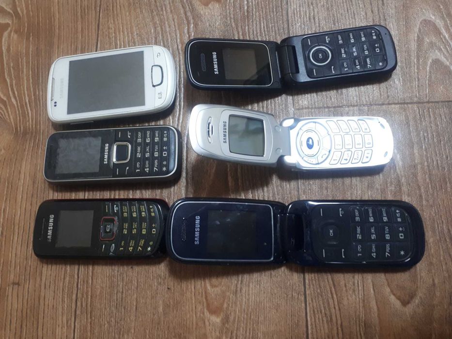 46 телефонов: Samsung, Siemens, Nokia, LG, Motorolla. Все в описании