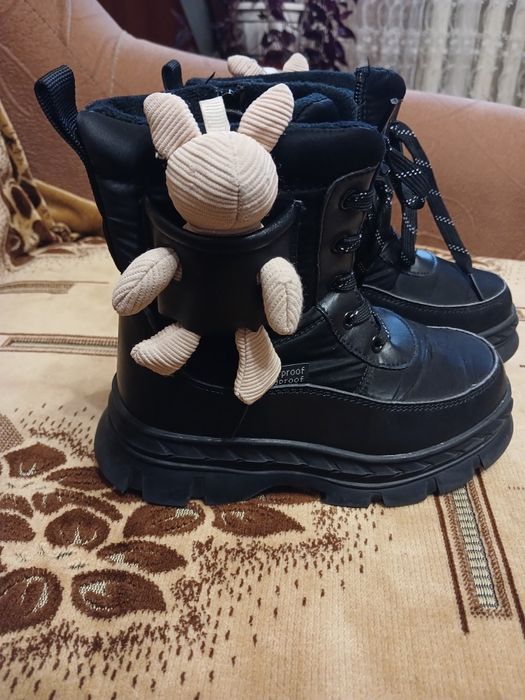 Зимние ботинки для девочки