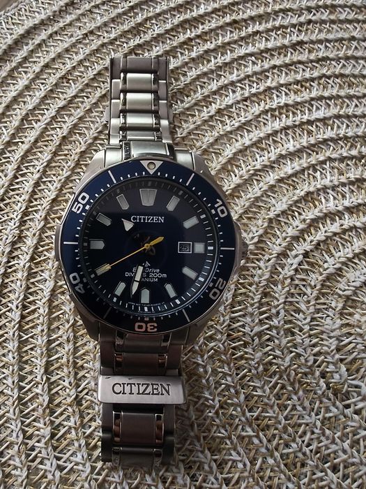 Zegarek Citizen tytanowy 200m