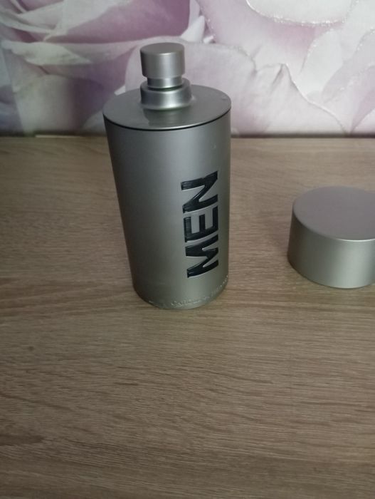 Pusty flakon 212