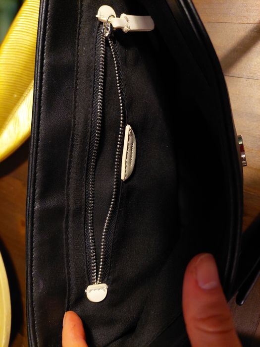 Czarno biała torebka Parfois