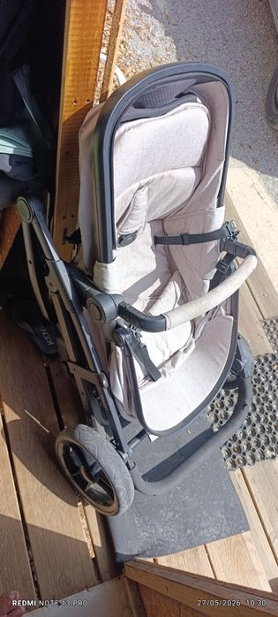 Baby Stroller509331043464652801