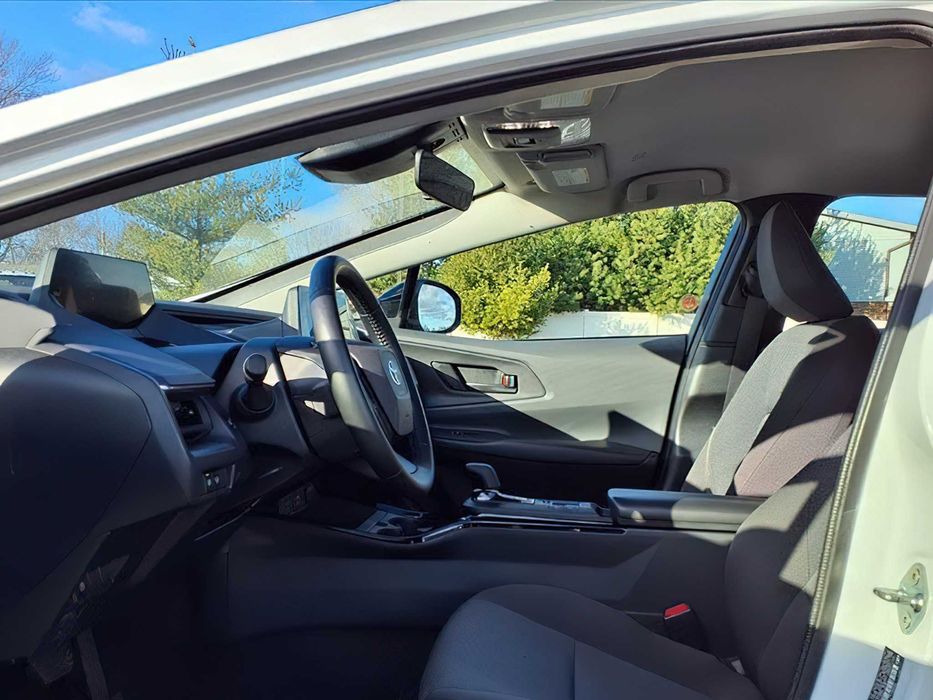 Toyota Prius      2025