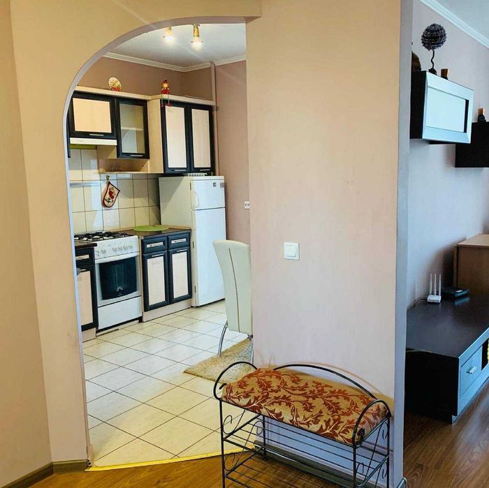 Задається 1 кімнатна квартира в новобудові на Озерній.