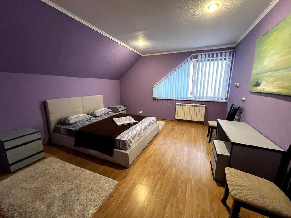 Подобова аренда будинку.Софіївська Борщагівка.Басейн.Банька!