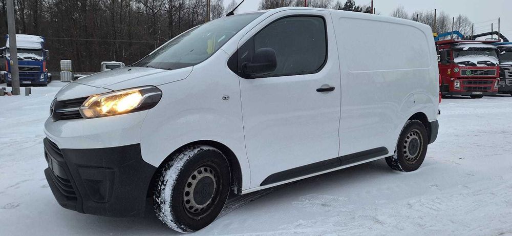 cała Toyota ProAce na części