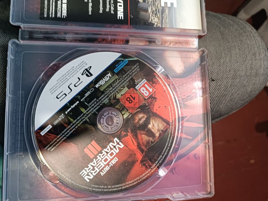 Діск на плейстейшен 5 Call of Duty
