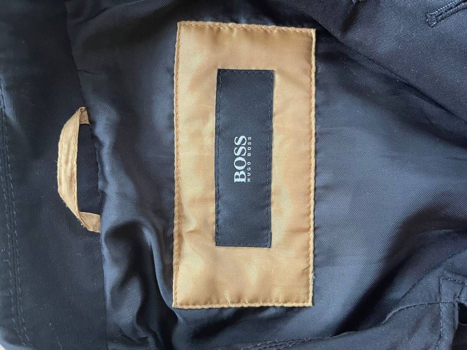 Чоловічий тренч-плащ Hugo BOSS (чорний)
"