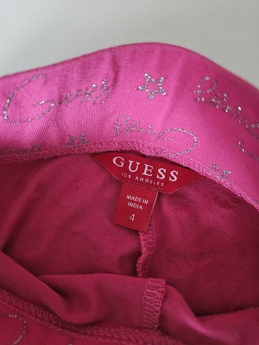 Guess! Śliczny komplet z kolekcji Guess logowany roz 104