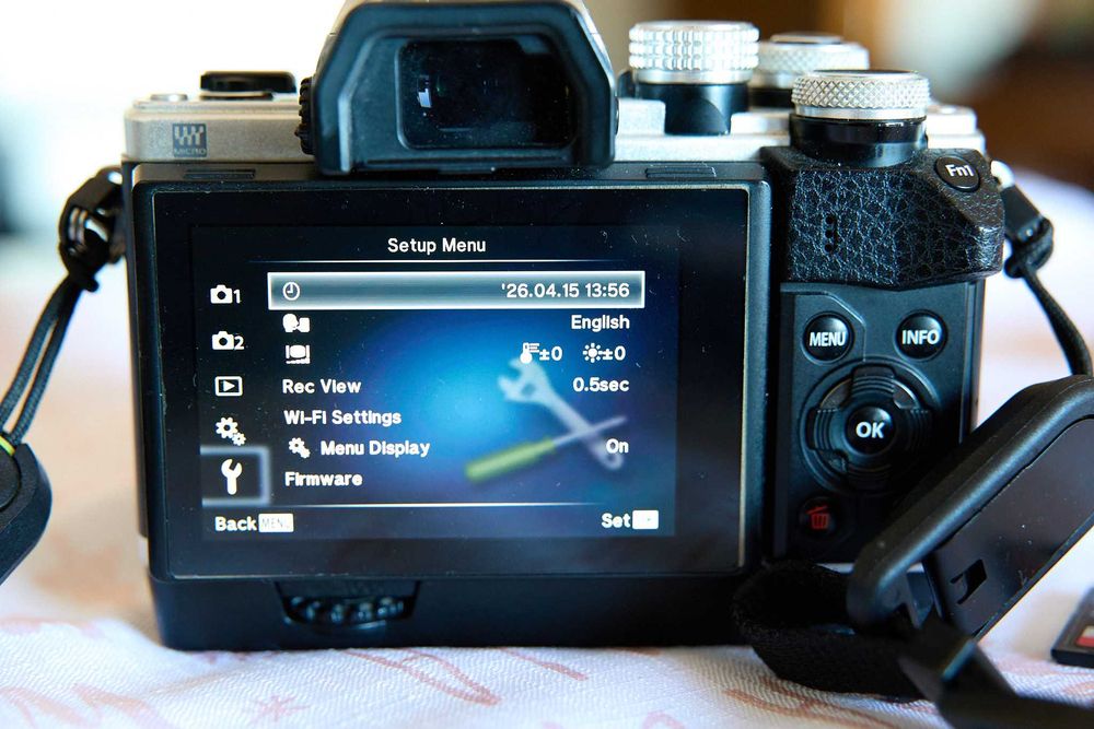 Olympus OM-D E-M10 Mark II