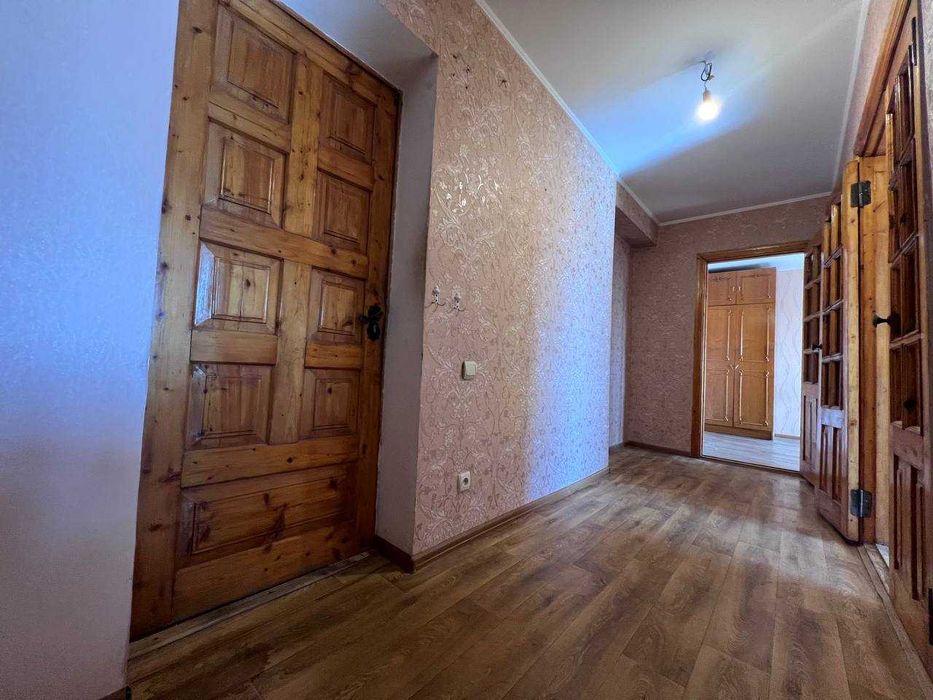 Продам 2 к квартиру на вул.Брацлавській 2187