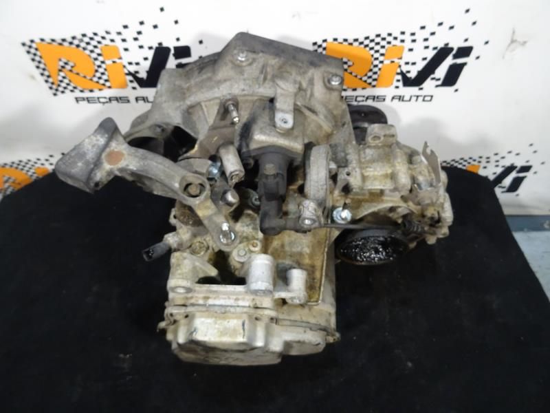 Caixa de velocidades manual VOLKSWAGEN Golf IV (1J1)