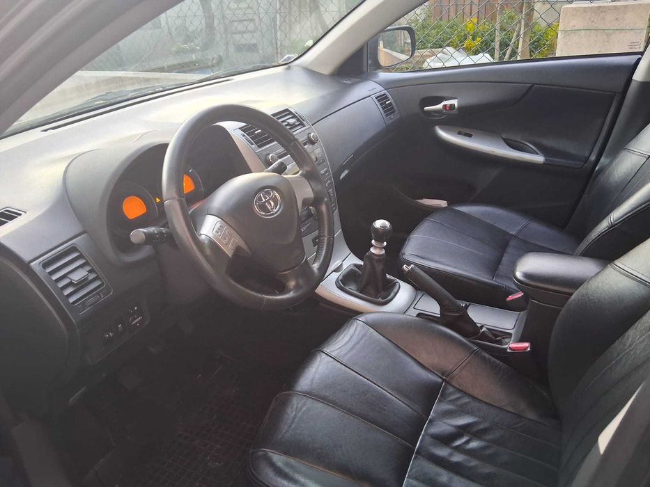 Toyota Corolla 1.4 Diesel  – 2010 – Nacional – 1 Dono – Excelente Estado - estofos pele