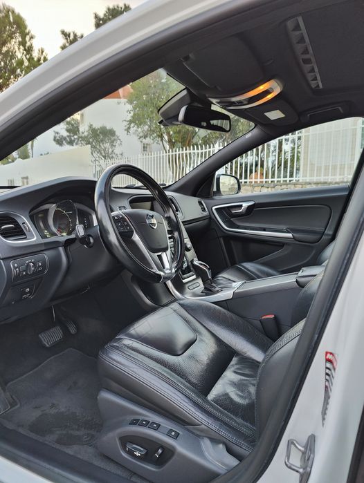 Volvo V60 2.4 híbrido plugin