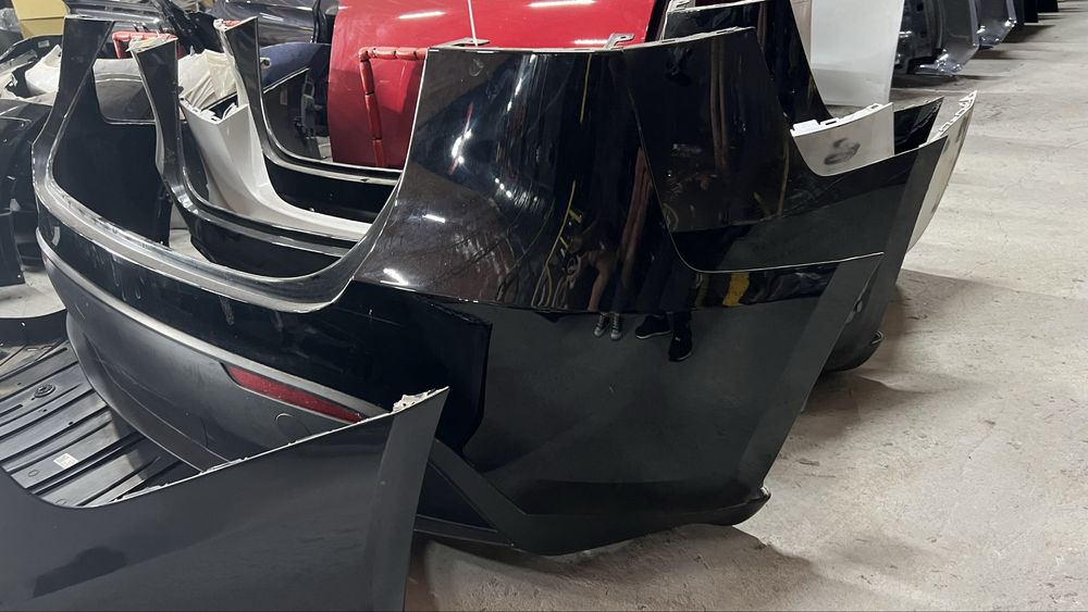 Задній бампер Tesla Model Y