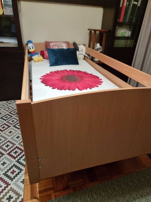 cama articulada com comando