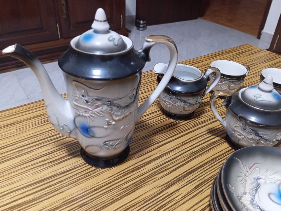 Serviço de café em porcelana