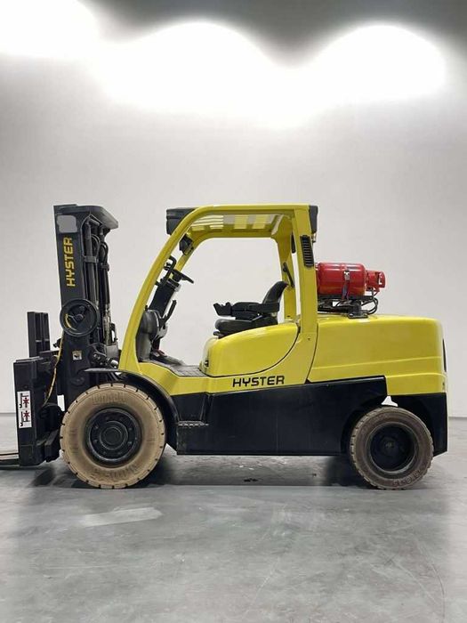 Wynajem wózka widłowego 5T o niskim maszcie - praca w kontenerze !