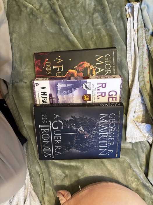 As cronicas de gelo e fogo - Game of thornes