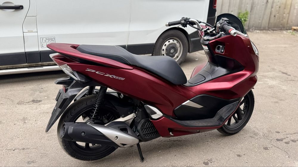 Максі-скутер HONDA PCX 150 KF30 2019 рік