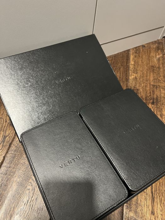 оригінал мобільний телефон Vertu Constellation Quest Pink