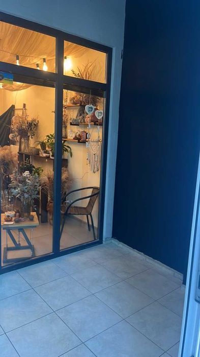 Здам в оренду фасадне приміщення 1 поверх, всі ідуть до метро, 20м2