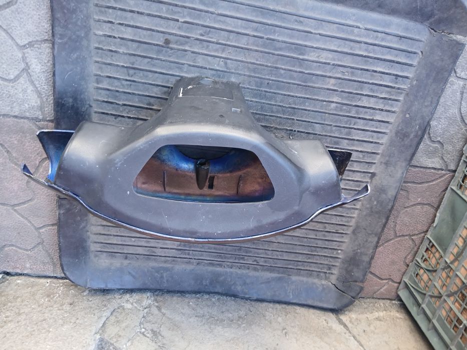 Запчастини двигуна ,колеса,пластик 4т.  Китайського Скутера