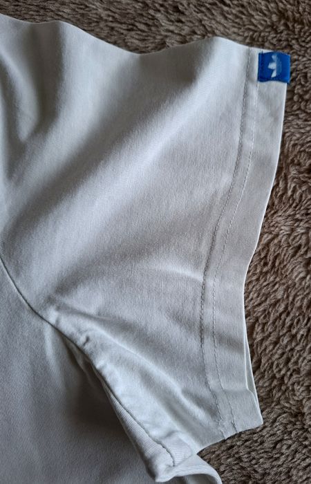 Camisola adidas,  modelo americano
