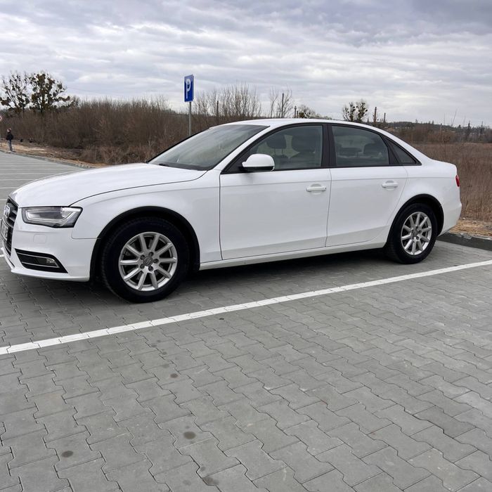 Продам свою автівку Audi A4 2014