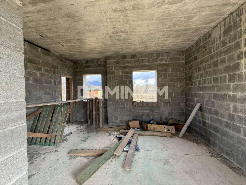 Продаж сучасної новобудови у м. Виноградів
