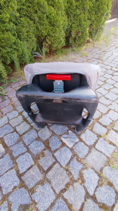 Детское автокресло Meggy