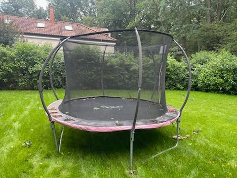 Trampolina ogrodowa