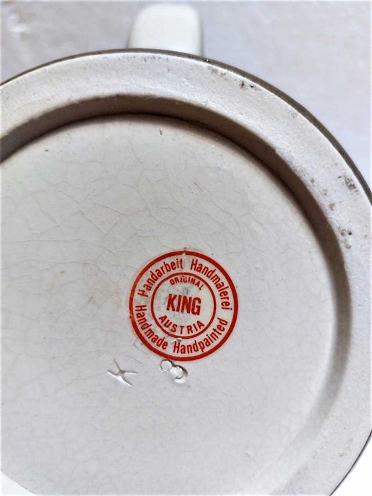 Пивная кружка King Beer Stein Austria с крышкой.