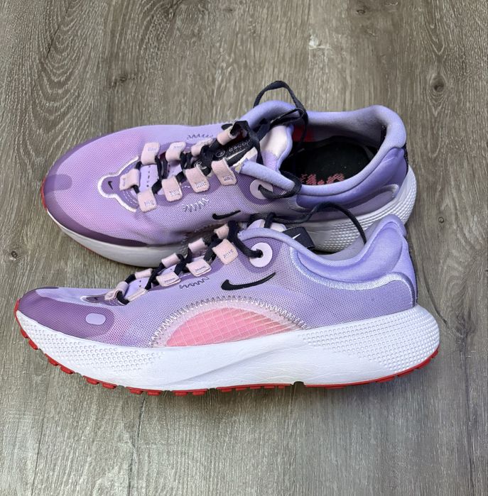 Кросіки жіночі Nike в чудовому стані, оригінал, 24 см