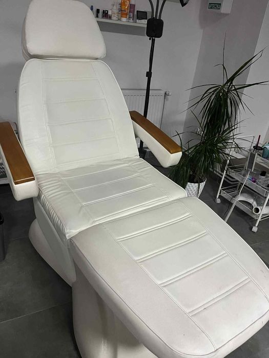 Sprzedam fotel kosmetyczny w pełni elektryczny