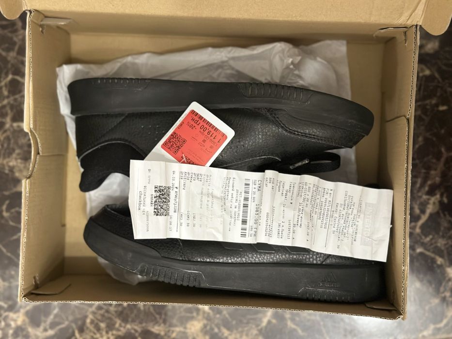 красовки adidas новіі