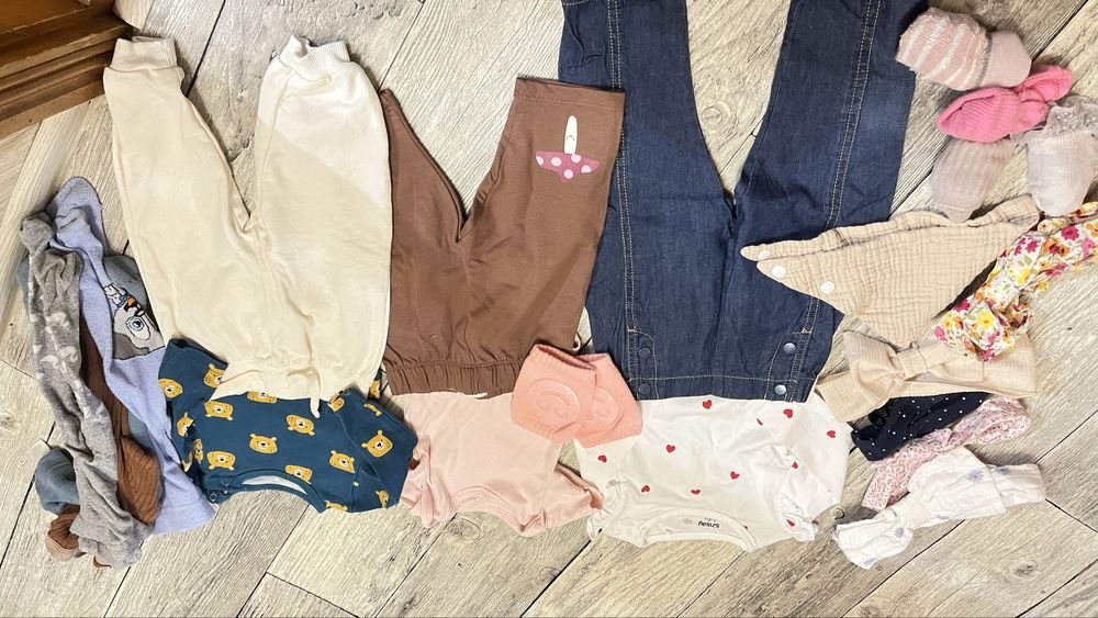 Набір речей для дівчинки 6-9 місяців