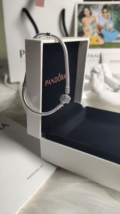 Браслет Pandora Moments. Срібний браслет для шармів Пандора