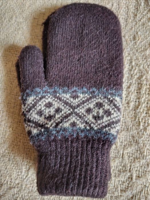 Czapki damskie zimowe i rękawiczki