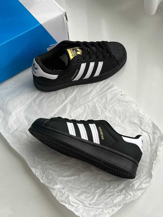 Buty sportowe Adidas_Superstar_Czarno_Biały_Gum Rozmiar.41