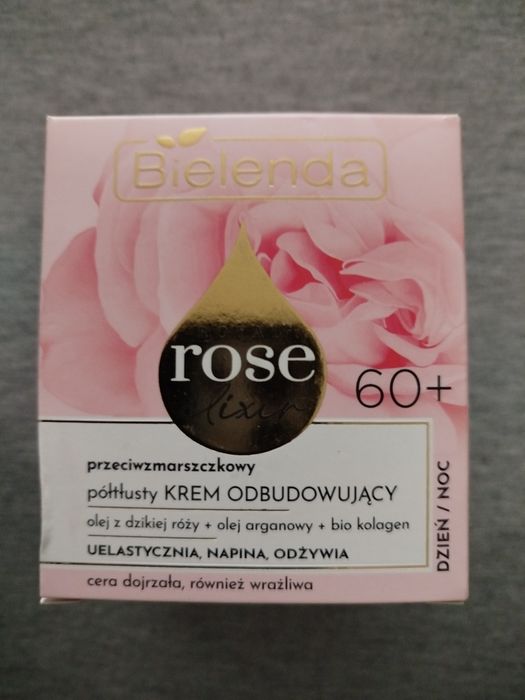 Krem przeciwzmarszczkowy 60+ Bielenda Royal Rose Elixir.
