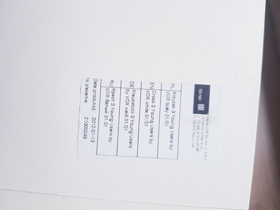 Polka ścienna wiszaca krzyzak meble Vox