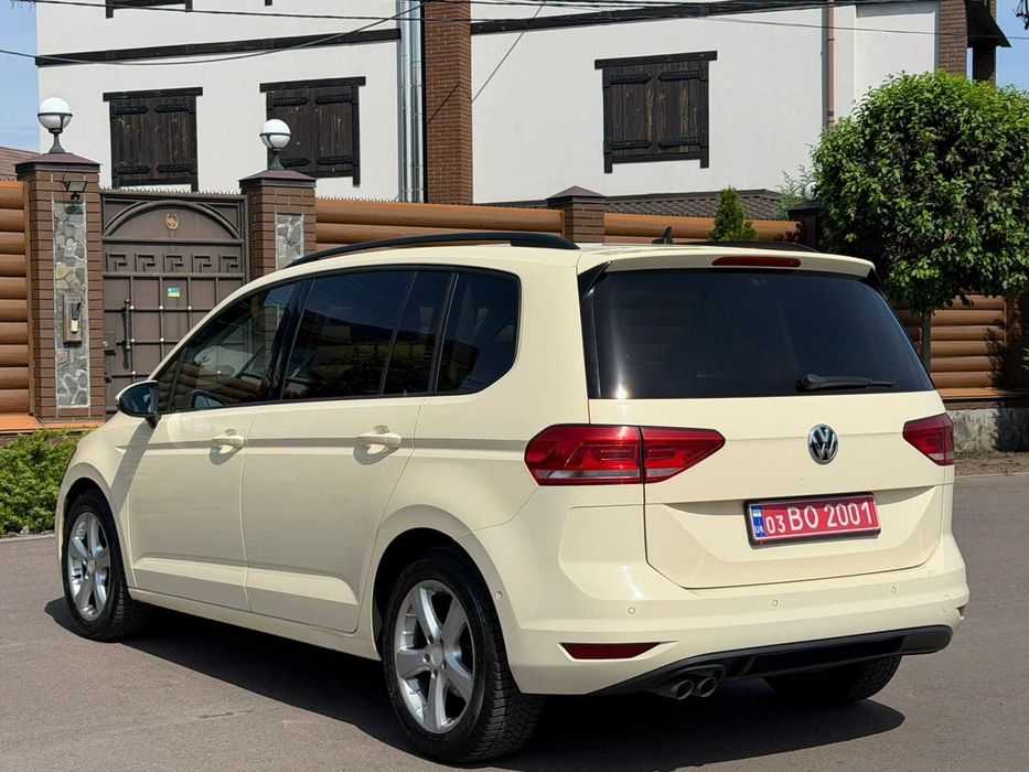 Volkswagen Touran 2016