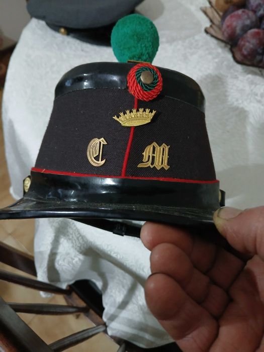 MILITAR-chapéu dos pupilos do exercito +chapéu alfandega do porto