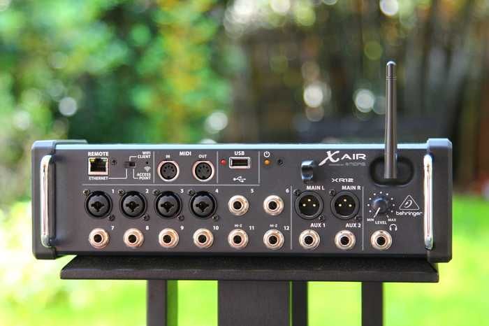 mixer behringer xr12 novo nunca usado