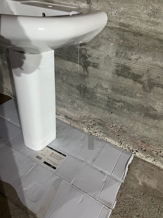 Lavatorio com coluna