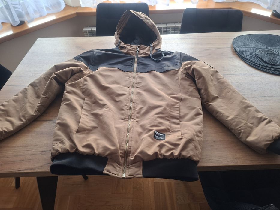 Sprzedam kurtkę młodzieżową