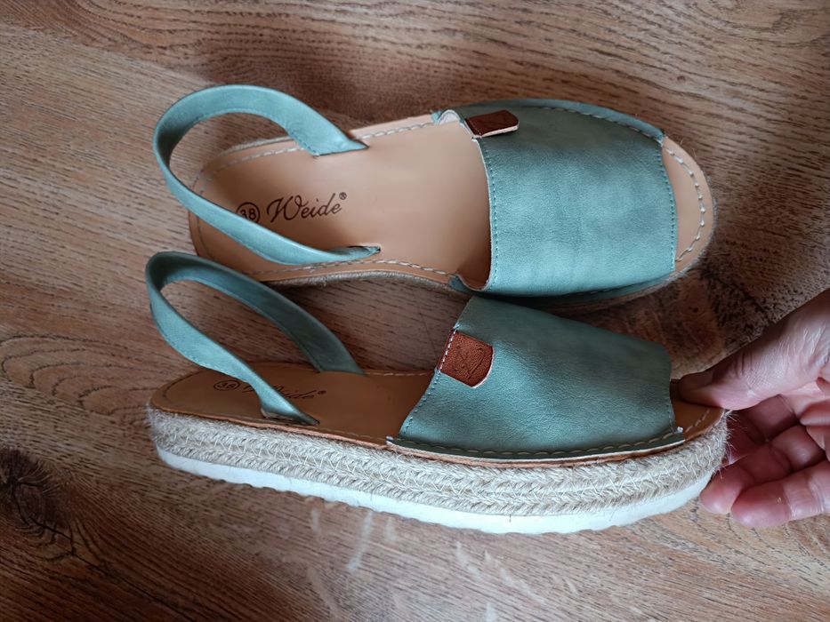Stylowe sandałki Weide
